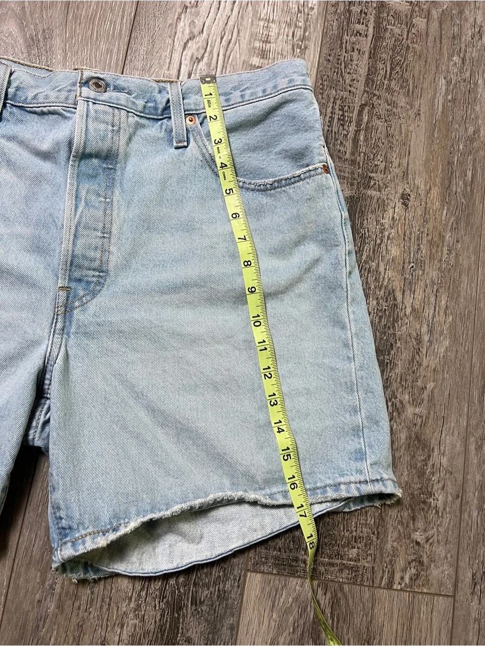 Levi's - Women’s Baggy denim Women’s short size 34